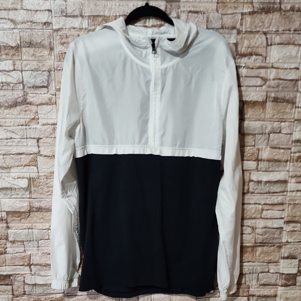 Under Armour  Windbreak Hooded Jacket